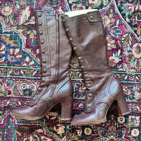 Frye Adrienne Button Tall Boots Brown Burgundy High Heels Vintage 7.5M - Picture 1 of 4